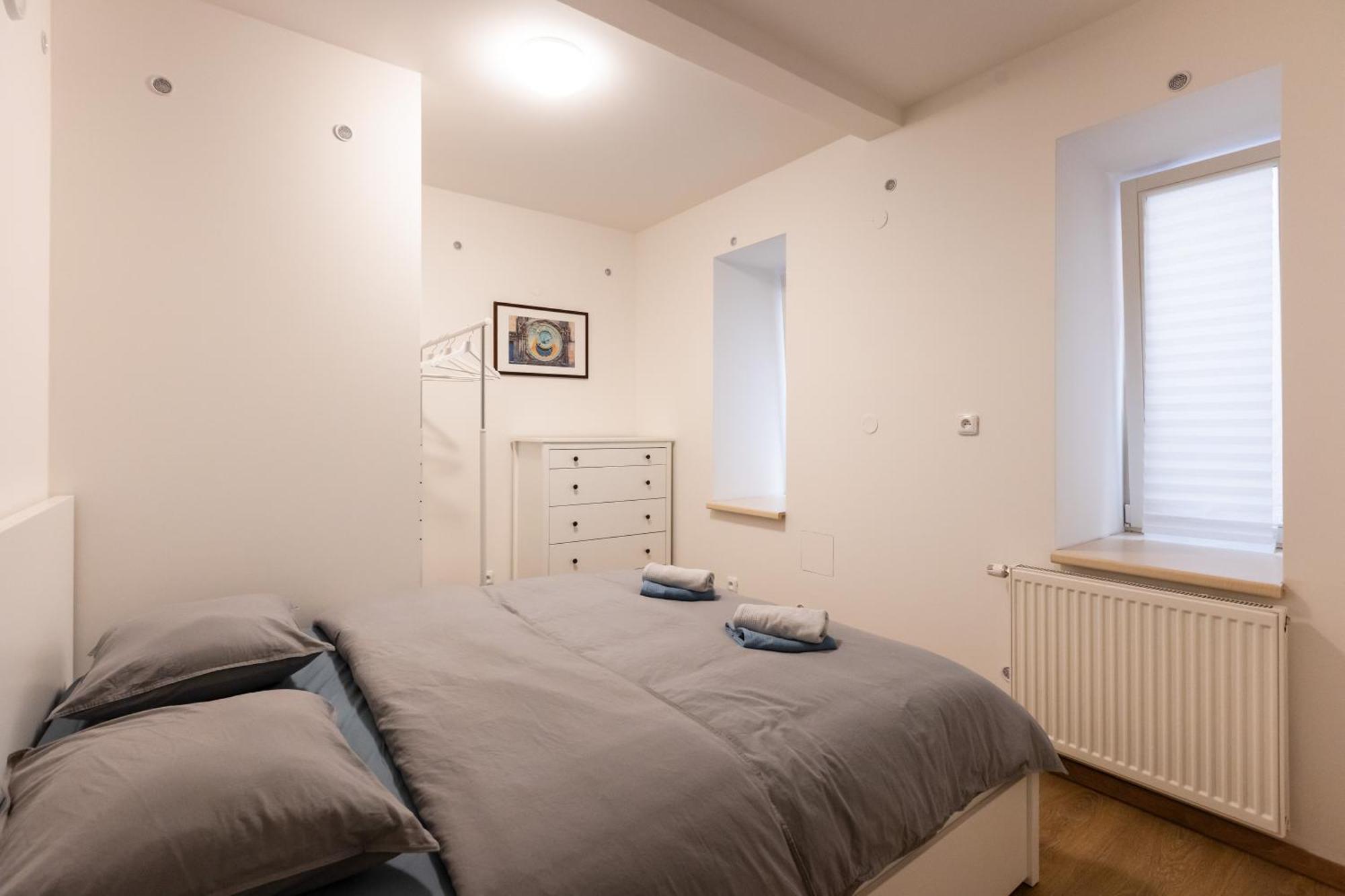 Spacious Apartment In Quiet Courtyard Near Charles Bridge Prague Exterior photo