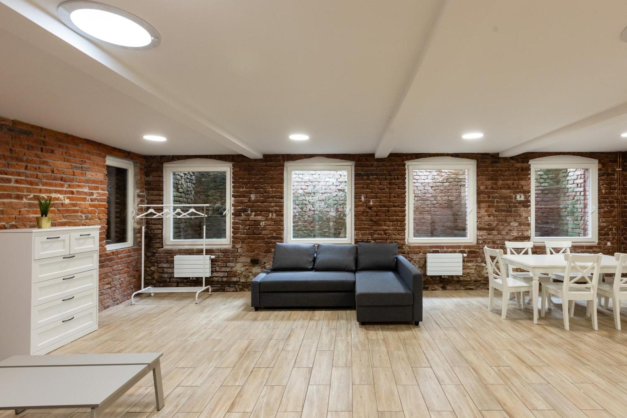 Spacious Apartment In Quiet Courtyard Near Charles Bridge Prague Exterior photo